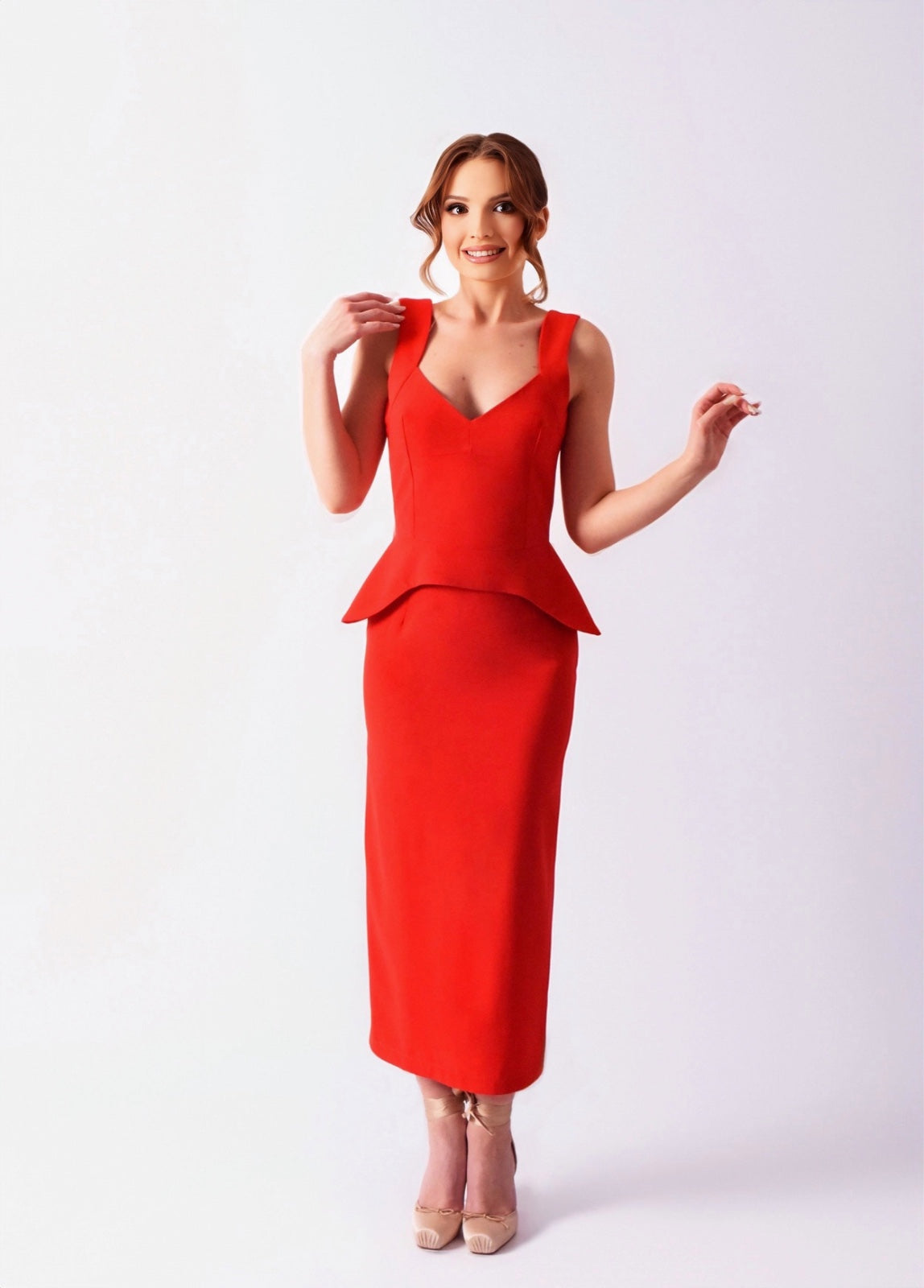 Rochie midi din crepe cu peplum și decolteu în V, Roșie