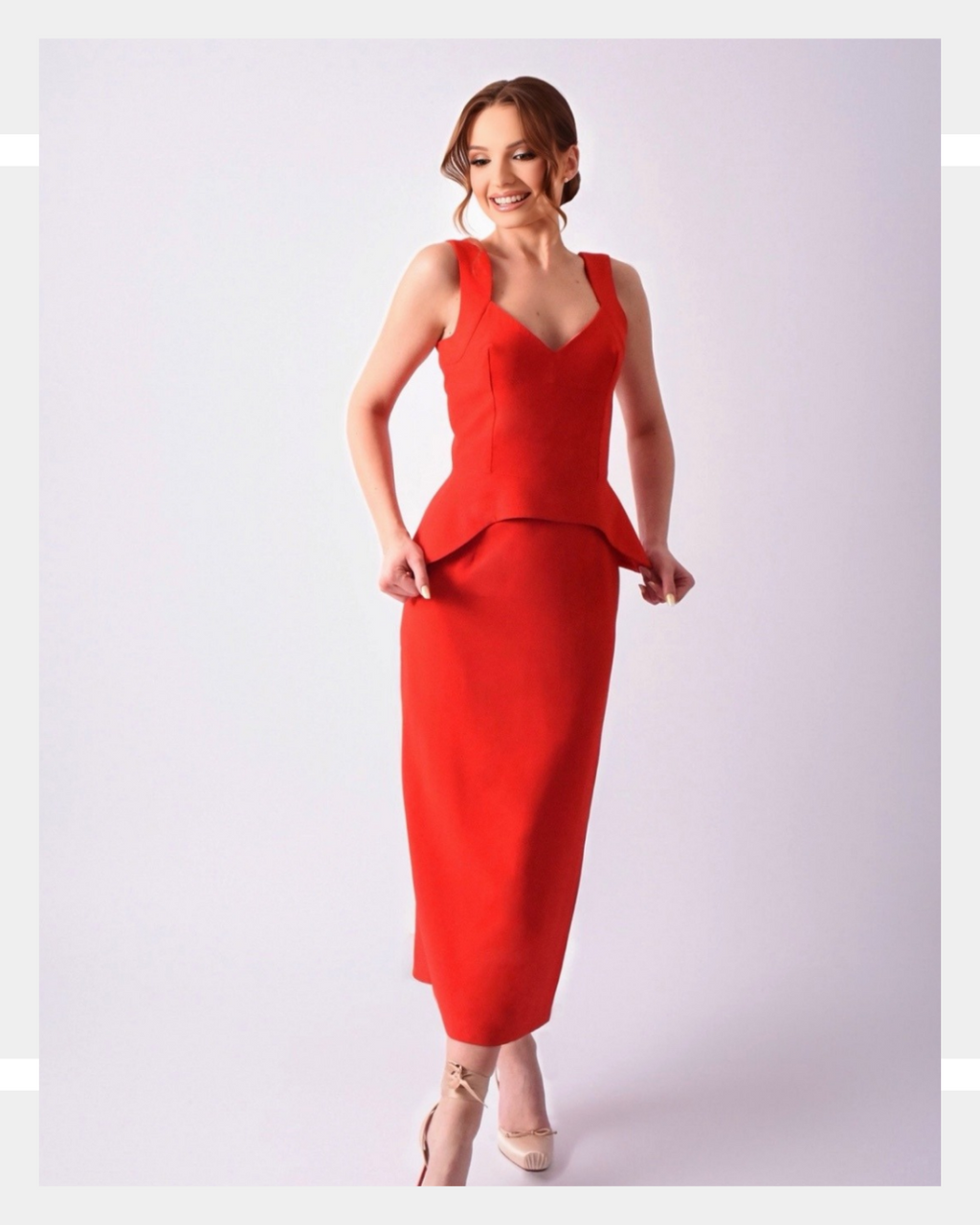 Rochie midi din crepe cu peplum și decolteu în V, Roșie