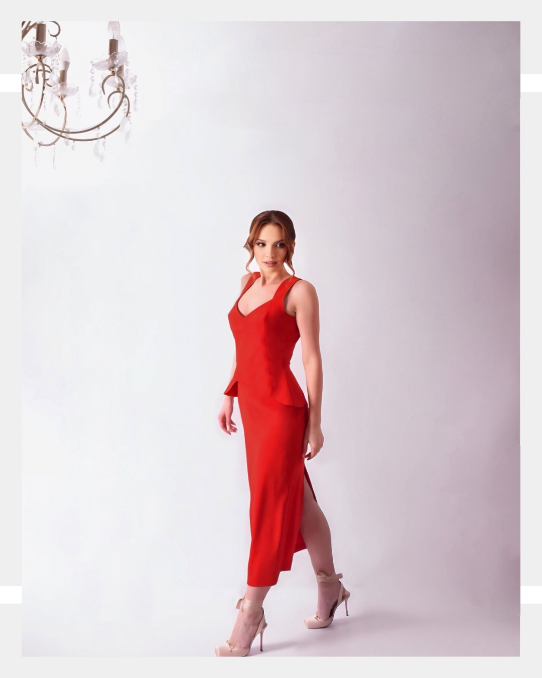 Rochie midi din crepe cu peplum și decolteu în V, Roșie